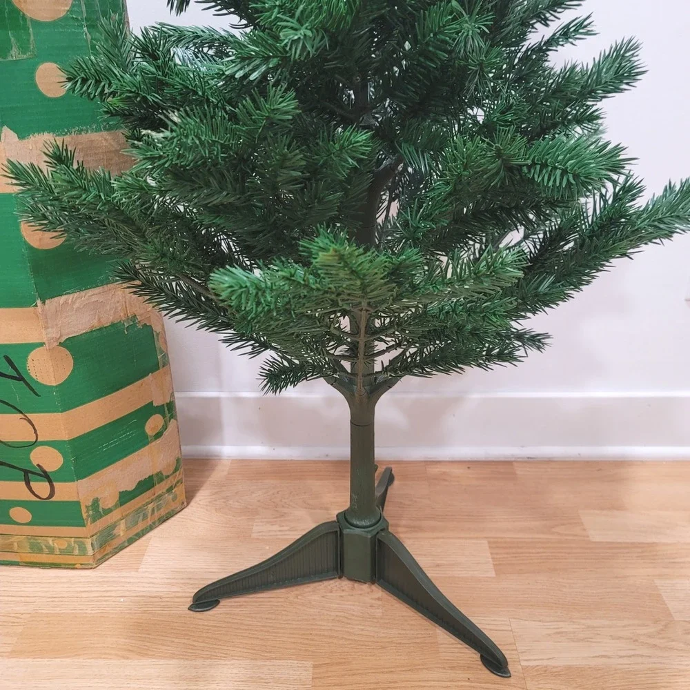 Vtg Colorado Spruce 4ft Artificial Christmas Tree Realistic Green Plastic w/Box
